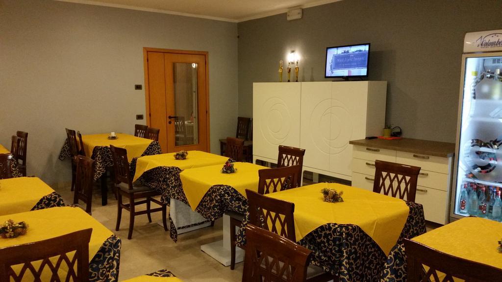 מלון SantʼAngelo Le Colombelle מראה חיצוני תמונה